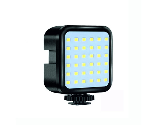 Накамерный светодиодный осветитель U36B на батарейках с креплением в паз 