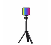 Светодиодный RGB осветитель на аккумуляторе с шарнирным креплением на универсальной настольной треноге