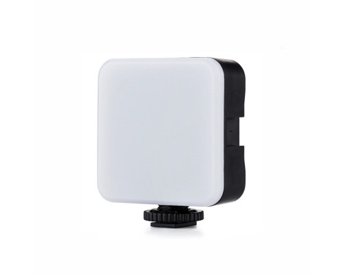 Накамерный светодиодный осветитель AY-49 на батарейках с креплением в паз и резьбой 1/4