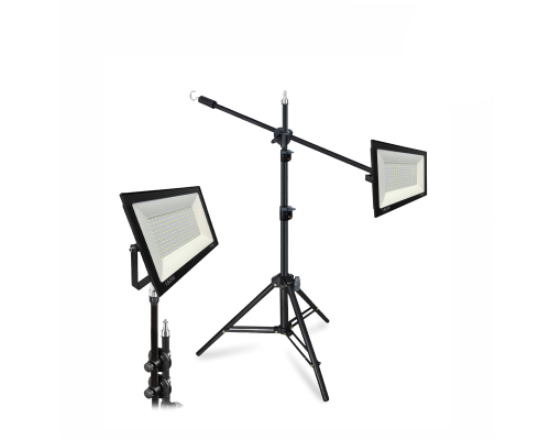 Прожектор светодиодный 150Вт на усиленном штативе LS240K-NP с возможностью наклона верхней секции