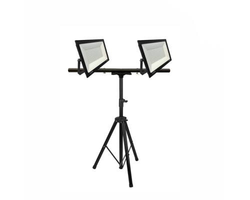 Светодиодные прожекторы 150 Вт, 2 шт, на строительном штативе 502M-4PRJ