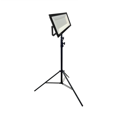 Прожектор светодиодный 150 Вт на штативе строительном BHS-PRJ