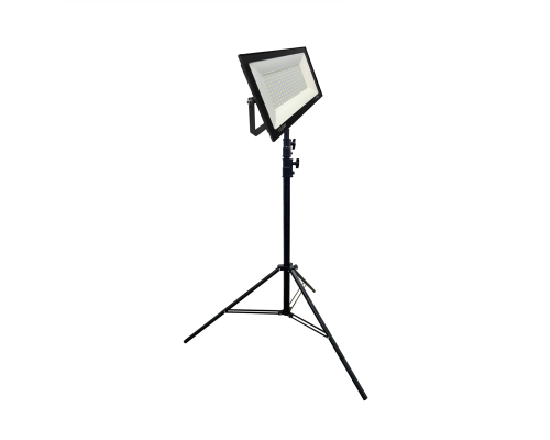 Прожектор светодиодный 150 Вт на штативе строительном BHS-PRJ