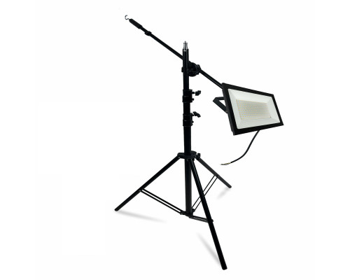 Прожектор светодиодный 150Вт 3000K теплый свет, на усиленном штативе BHS300K-NP с возможностью наклона верхней секции