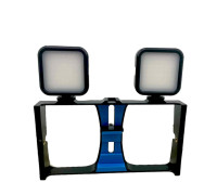 Комплект для съемки с держателем телефона и двумя осветителями на батарейках