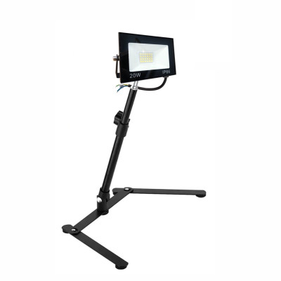 Светильник прожектор 20Вт на телескопической палке-ручке ECO и настольной подставке